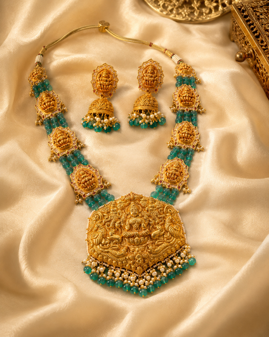 Mahalakshmi Vaibhav Emerald Haar Set